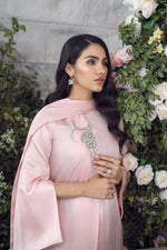 07 (FLR) Blush Rosée